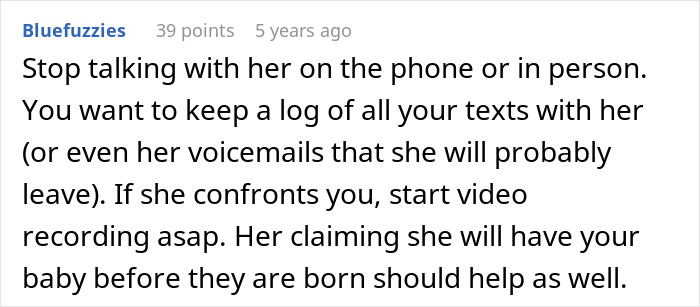 Screenshot of an online comment warning about mom&rsquo;s creepy behavior and concerns over psychotic actions involving her baby.