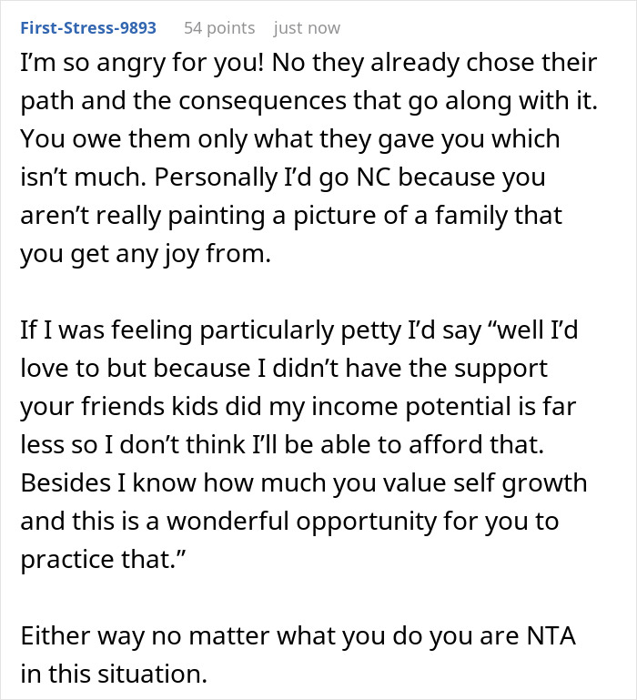 Alt text: Comment discussing independence pushed by couple and son's refusal to support them later in life, reflecting family dynamics.