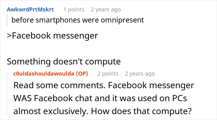 Text conversation about Facebook Messenger use on PCs before smartphones, highlighting confusion and clarification on platform history. Text conversation about Facebook Messenger use on PCs before smartphones, highlighting confusion and clarification on platform history.