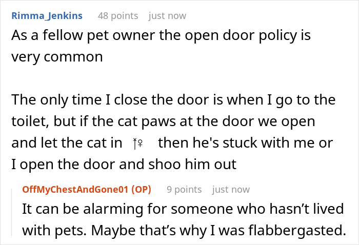 Screenshot of a Reddit conversation about pet owners using an open door policy for cats and their behavior around doors.