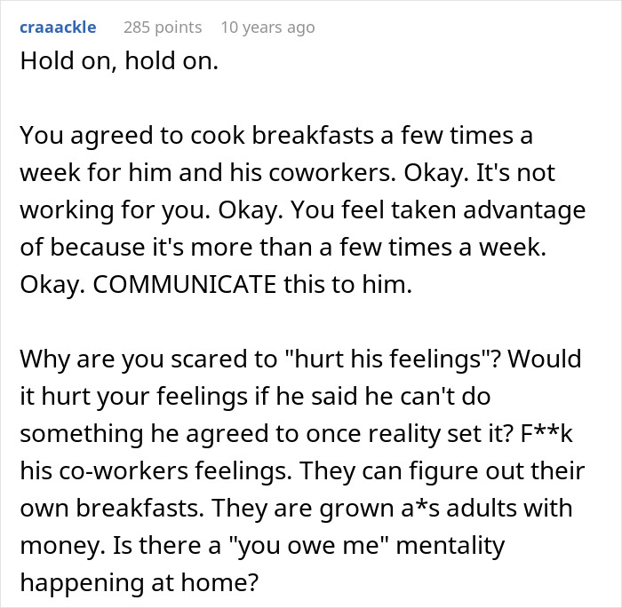Text from Reddit discussing a wife cooking breakfast for her husband's colleagues, addressing relationship dynamics.