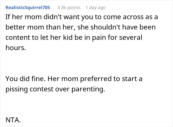A Reddit comment thread on a white background, discussing a cruel mom and a helpful stepmom.