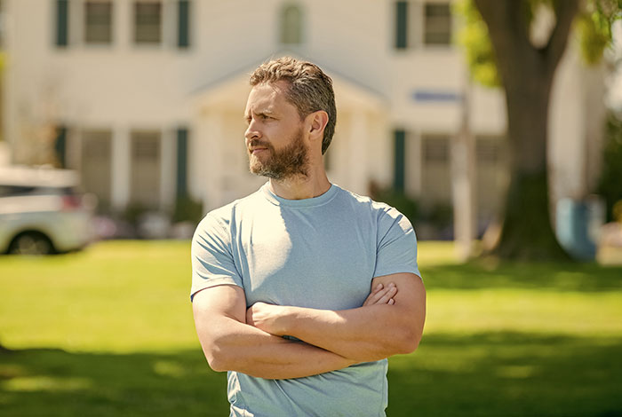Lazy Man Throws Dog's Chew Bones Onto Neighbor's Lawn, Gets A Yard Full Of Them After Petty Revenge