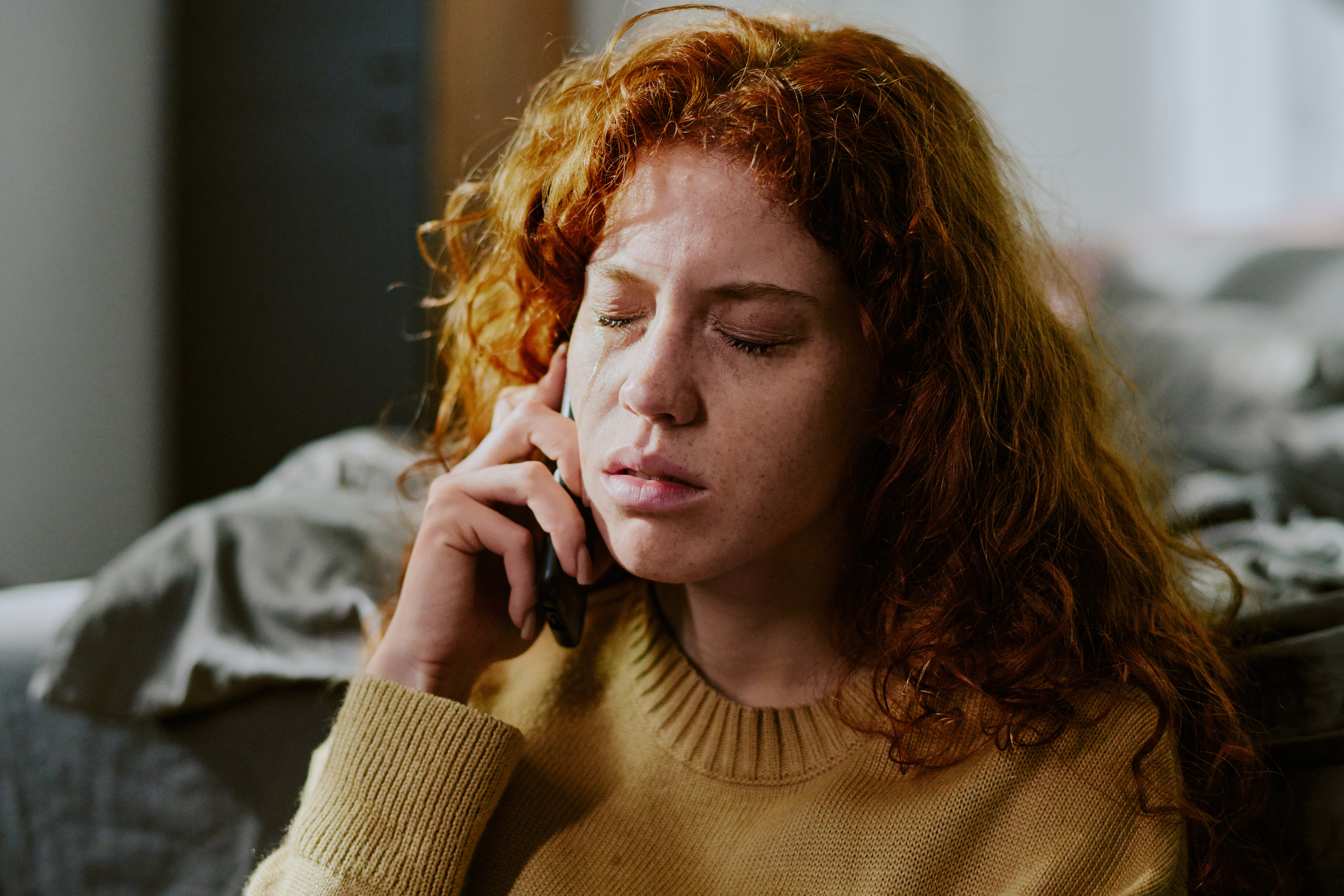 Best Friend Skips Wedding Because She's "Not Feeling Well," Breaks Bride's Heart