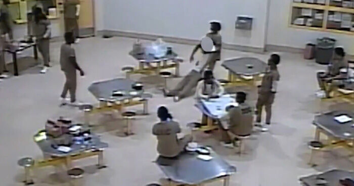 String Of Inmate Fatalities Baffles Chicago Authorities Until They Discover Prisoners’ Bizarre Use For Books