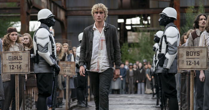 “They Did It”: New ‘The Hunger Games’ Trailer Recreates Iconic Moment, Fans Go Wild