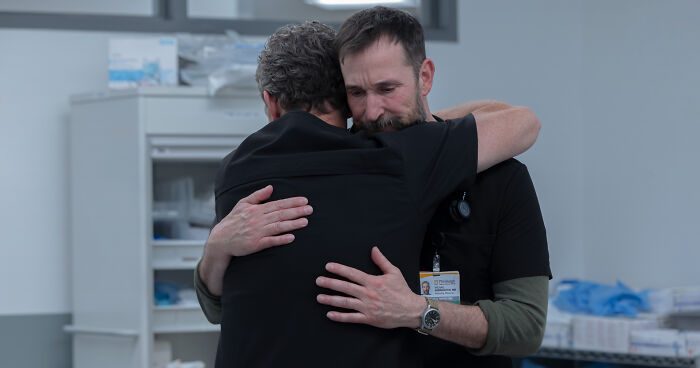 Emmy-Worthy Finale Can’t Save Noah Wyle As ‘The Pitt’ Fans Turn On Him Again