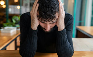 Man “Spikes” His Tea With Essence Of Peppermint, Finally Finds Out Who The Drink Thief At Work Is