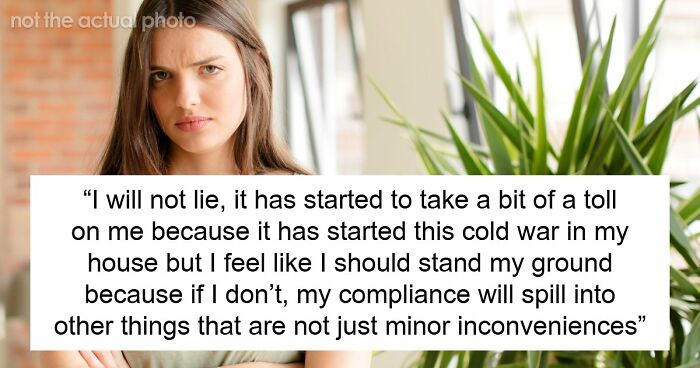 Gross Dad Keeps Wetting The Toilet Seat, Disgusted Daughter Uses His Clean Underwear To Wipe It