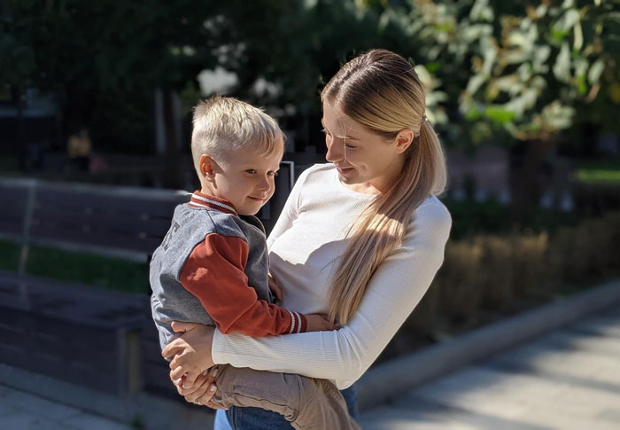 Controlling Mom Enforces Loneliness On Deaf Son Out Of Fear, Gets Called Out By Another Parent