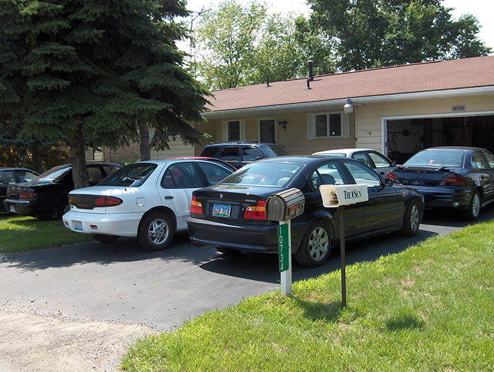 Drunk Teens Refuse To Back Off From Tow Truck Driver&rsquo;s Driveway So She Can Get To Work, Regret It