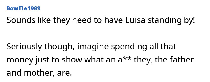 Fã da Disney World levou um tapa no Ultimate Karma depois de cortar a fila para tirar uma foto com o personagem