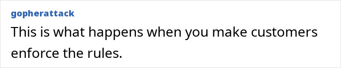 Fã da Disney World levou um tapa no Ultimate Karma depois de cortar a fila para tirar uma foto com o personagem