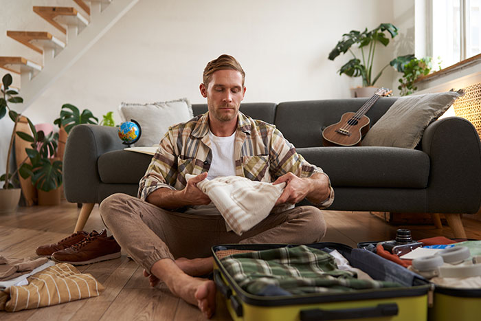 &ldquo;Suddenly, Trust Is Gone&rdquo;: A Woman Considers Divorce After Her Husband Starts Acting Weird