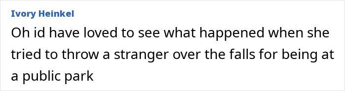 Noiva bloqueia cachoeira em parque público para seu casamento, seu pai então ameaça pessoas que reclamam Noiva bloqueia cachoeira em parque público para seu casamento, seu pai então ameaça pessoas que reclamam
