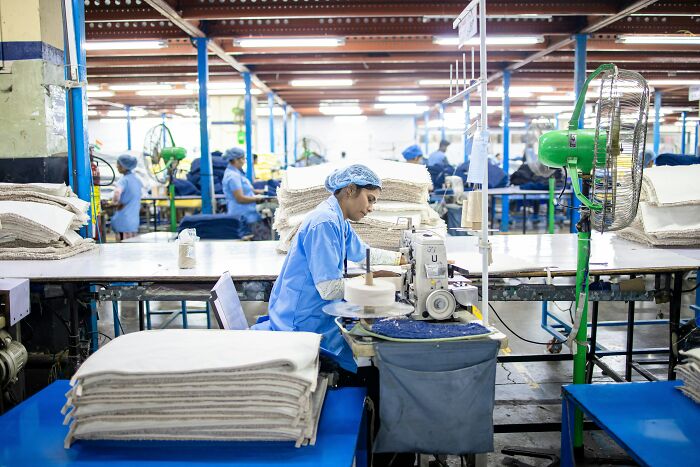 “She Was Living In Our Walls”: 69 Stories That People Can’t Tell Because Nobody Believes Them