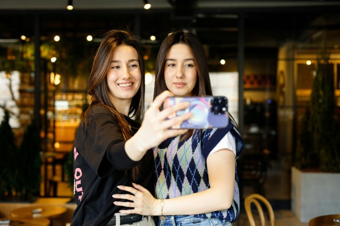 Entitled Sister Doesn’t Get A Free Airbnb Stay During Peak Season, Then Demands $300 To “House Sit” Entitled Sister Doesn’t Get A Free Airbnb Stay During Peak Season, Then Demands $300 To “House Sit”