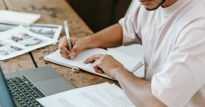 From Harry Potter To Victor Hugo: Test Your General Knowledge With 37 Pub Questions