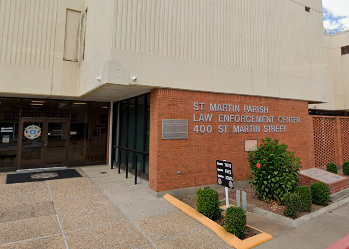 Professor da quinta série acusado de 25 crimes horríveis em caso perturbador