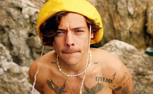 30 Timeless Songs From The 1970s To The 2010s Are Missing Words – Type Them In From Memory