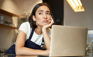 American Woman Identifies As Transracial, Is Shocked That Dutch Colleagues Don’t Respect Her