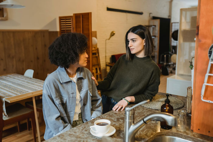 &ldquo;I Was Assigned American At Birth&rdquo;: Woman Identifies As Dutch, Shocked As Dutch Colleagues Avoid Her