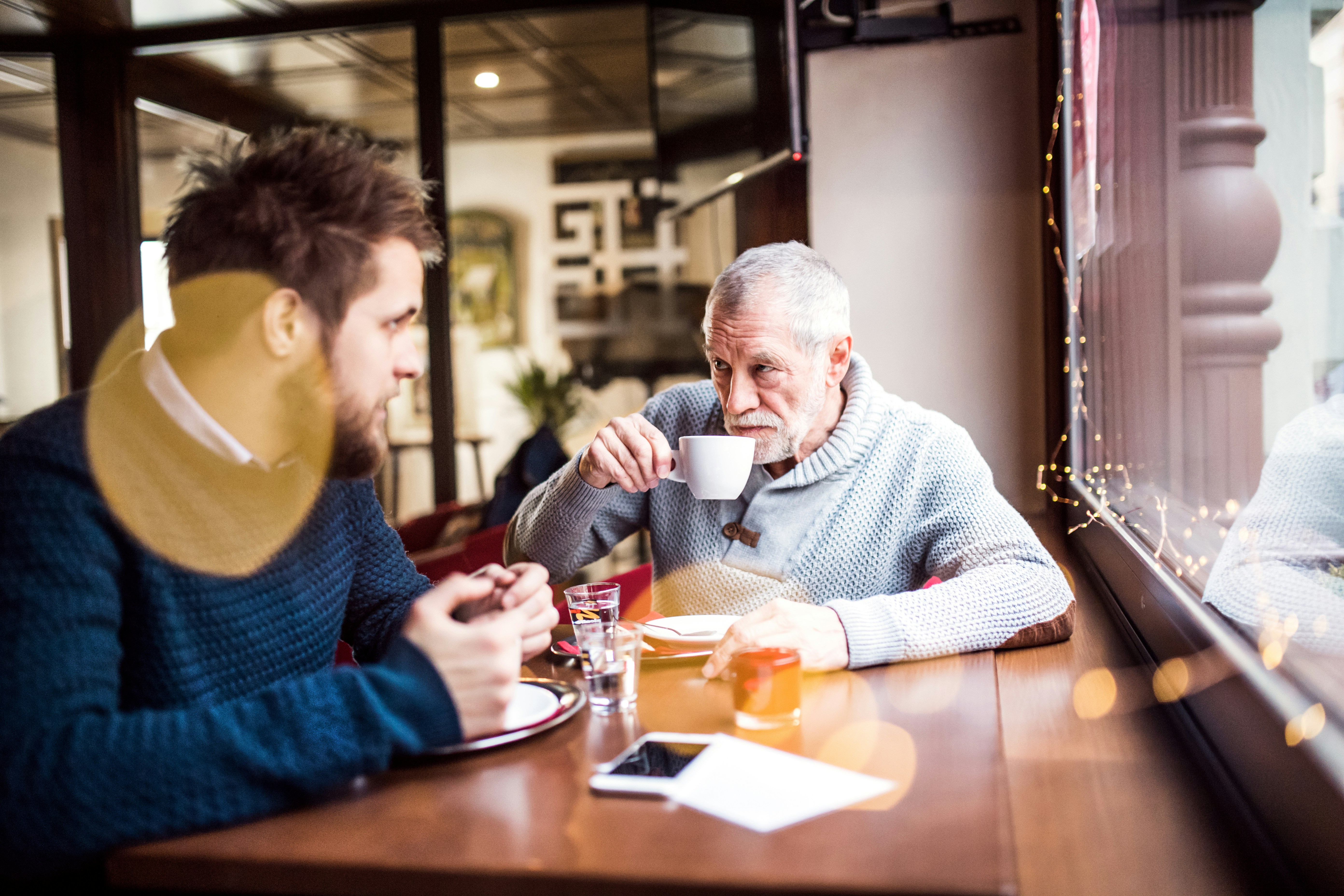 “I Remember How Disappointing It Was”: Woman Confronts Uncle For Gifting Kids “Pictures” Of Trips Instead Of Reality