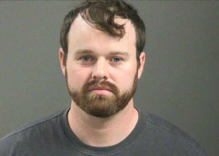 "Courageous" Girl Accusing Joseph Duggar Of Horrific Acts "Strong Enough To Share Her Story"