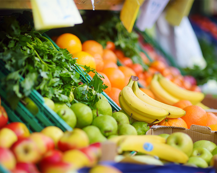 Quatro colegas de quarto desenvolvem um sistema brilhante para economizar dinheiro em mantimentos