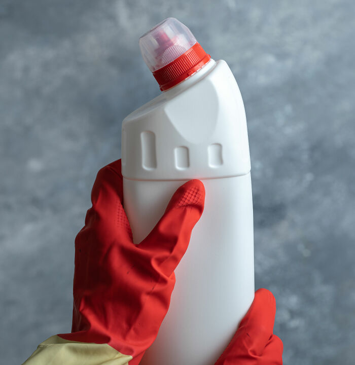 A Woman Cleaned The Bathroom And Ended Up Losing Her Life, Here&rsquo;s What Happened