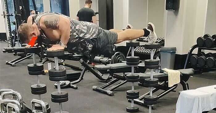 “A Darwin Award Contender”: 57 Times People Just Couldn’t Believe Their Eyes At The Gym (New Pics)