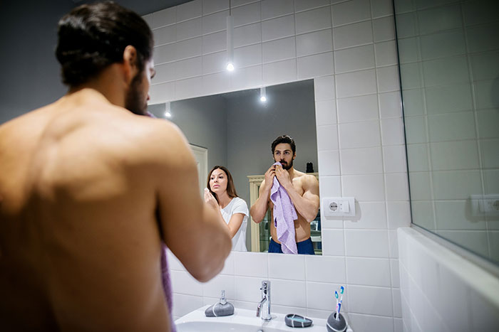 Married Man Acts Like It’s No Big Deal That He Shared A Hotel Room With A Random Woman For Days