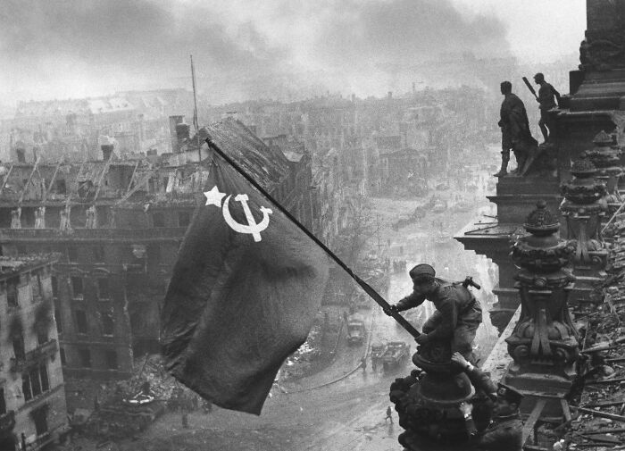 Raising A Flag Over The Reichstag, Yevgeny Khaldei, 1945
