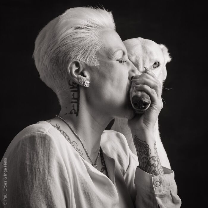These Studio Portraits Capture The Deep, Silent Bond Between Dogs And Their Humans (30 Pics)