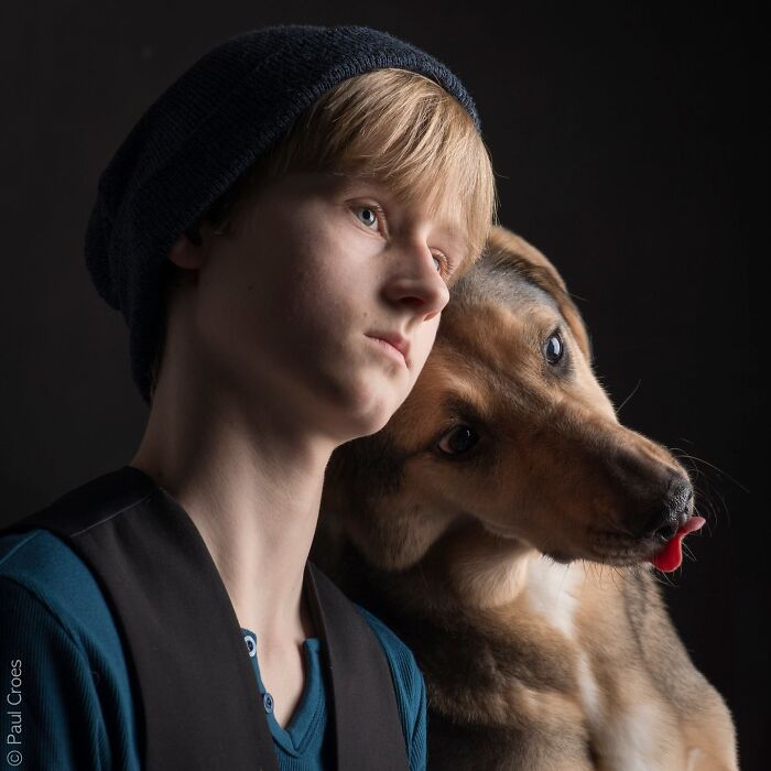 These Studio Portraits Capture The Deep, Silent Bond Between Dogs And Their Humans (30 Pics)