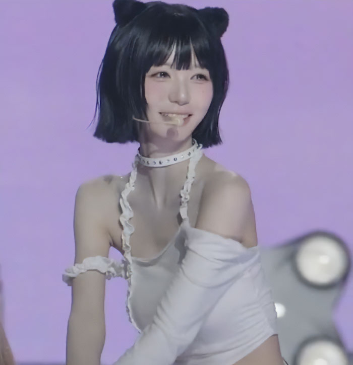 18-Year-Old K-Pop Star Sparks Major Health Concerns After Fans Notice Extremely Thin Appearance