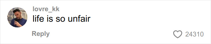 Captura de tela de comentário na mídia social dizendo que a vida é tão injusta, com mais de 24.000 curtidas relacionadas à reação distópica da turnê da casa Coachella de Kylie Jenner.