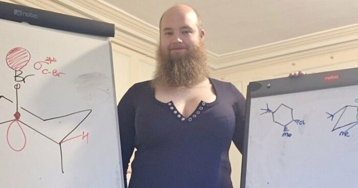 “Insult To Women”: Male Lecturer Wears Fake Breasts And Major Cleavage, University Of Oxford Brutally Slammed