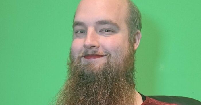 “Insult To Women”: Male Lecturer Wears Fake Breasts And Major Cleavage, University Of Oxford Brutally Slammed