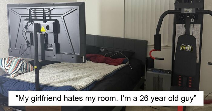 76 Male Living Spaces That Look Allergic To Coziness