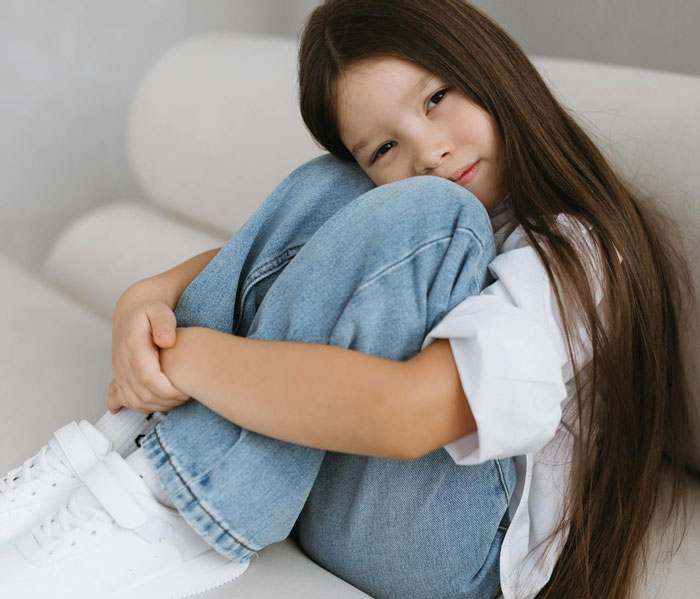 Woman Demands Boyfriend Chooses Between Her And Her Abandoned Sister: "Isn't Ready To Become A Mother"