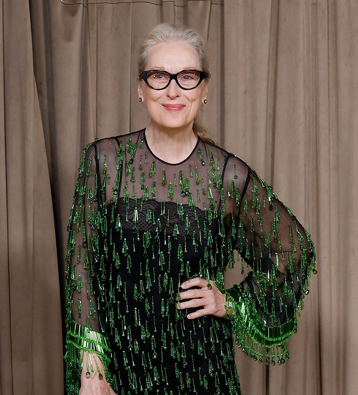 As palavras duras de Meryl Streep sobre a moda de Melania Trump geram debate depois que os fãs desenterraram seu passado