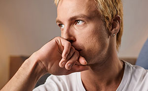 Homophobic MIL Sends A Fake Cop To Arrest Son’s Boyfriend, It Backfires Spectacularly