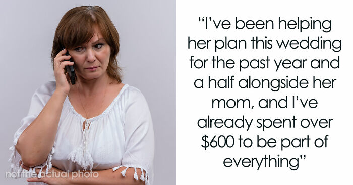 Mom-Of-Bride Tries To Take Over Wedding, Starts With Sneakily Demanding Man With Blue Hair Dye It