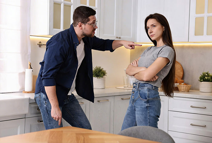 Toxic Man Calls Stay-At-Home Wife "Lazy Waste Of Space," Tells Her To Finish Chores To Get His Love