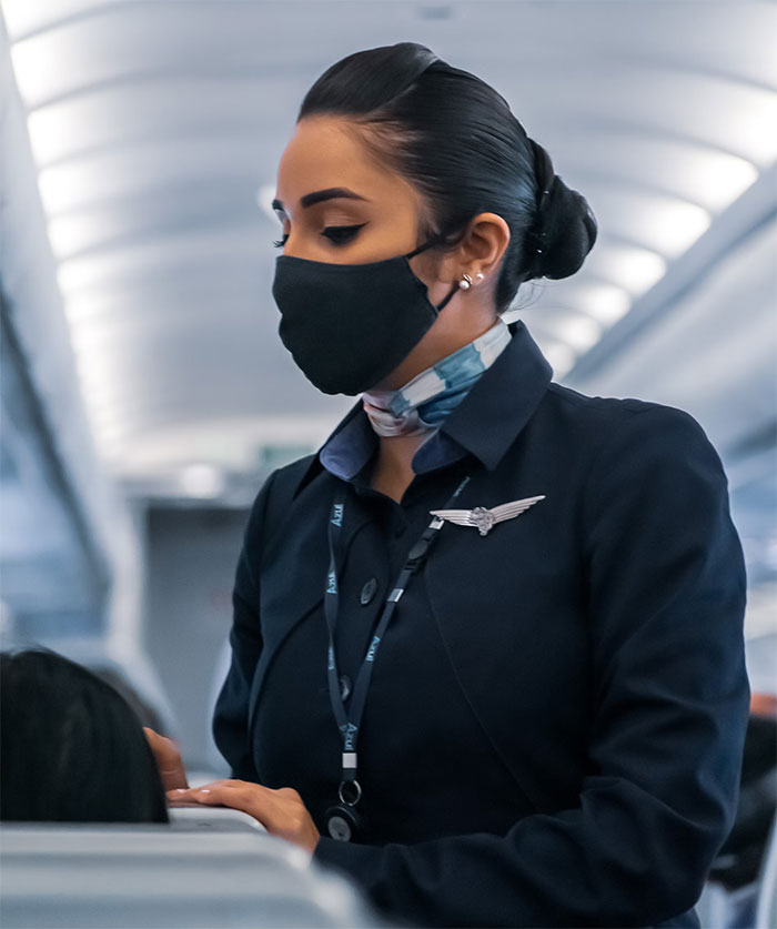 Woman Takes Revenge On Karen Who Refused To Be A &lsquo;Decent Person&rsquo; And Amuses Everyone On The Plane