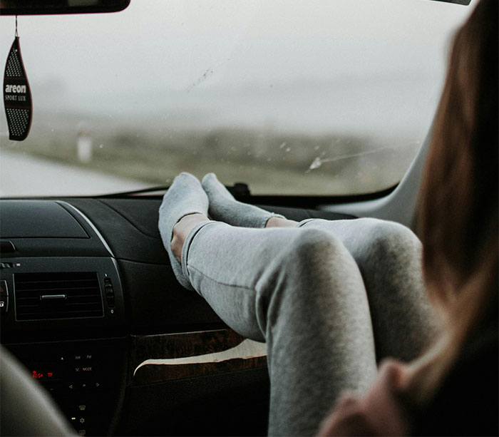 “No Sleepovers”: 63 Healthcare Workers Warn About Things That Are Much More Dangerous Than They Seem