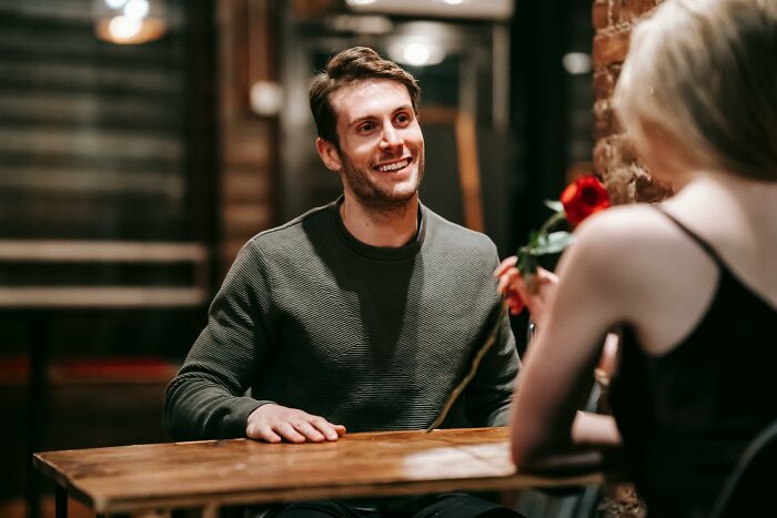 “Recorded The Date With His Glasses”: 75 People Recall Some Of Their Absolute Worst First Dates