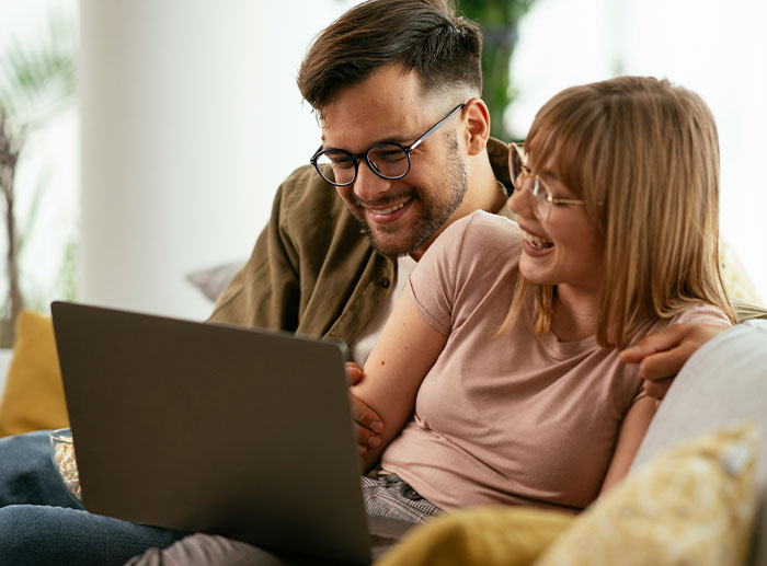 Not To Make You Paranoid, But Here Are 61 Tiny Details That Gave Away A Cheating Partner