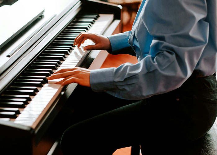 85 Rich People’s Employees Share The Most Absurdly Expensive Luxuries They’ve Encountered